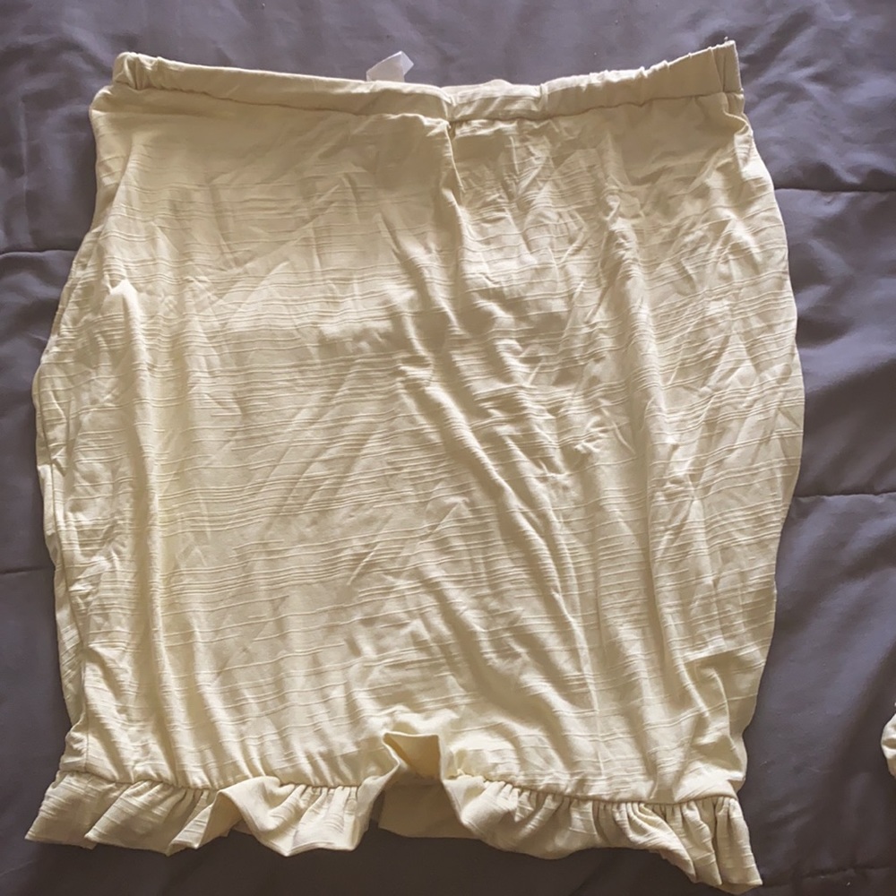 Two piece - Picture 2 of 3